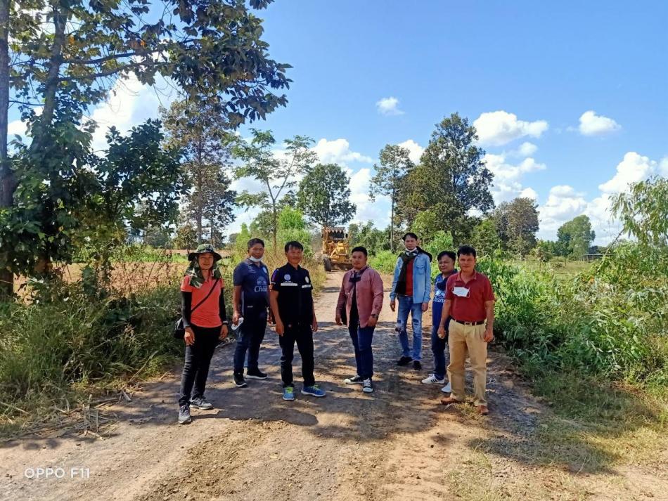 ลงพื้นที่ติดตามและควบคุมงานโครงการปรับปรุงซ่อมแซมถนนพร้อมเกรดเกลี่ยเรียบ เขตพื้นที่เทศบาลตำบลนาดูน (10 ภาพ)