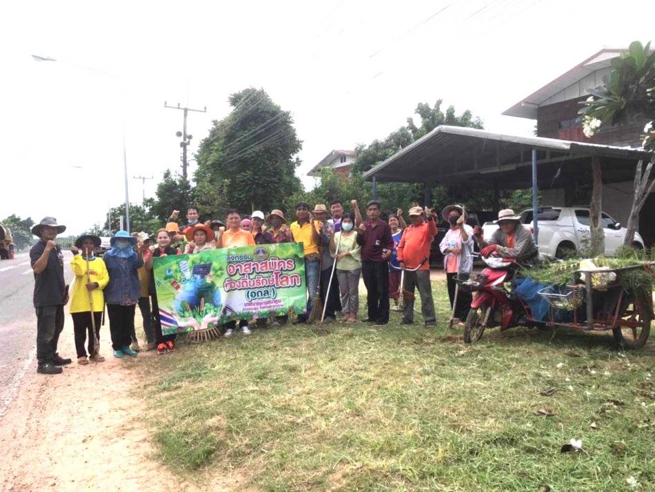 ร่วมกันออกพัฒนาชุมชน ทำความสะอาด ปรับปรุงภูมิทัศน์และสภาพแวดล้อมในชุมชน ตามโครงการพัฒนาระบบสุขาภิบาลชุมชน  (โครงการพระราชดำริด้านสาธารณสุข ประจำปีงบประมาณ 2566) ขอขอบคุณทุกท่านที่มีส่วนร่วมในการพัฒนาชุมชนค่ะ Cr.กองสาธารณสุขและสิ่งแวดล้อม ทต.นาดูน