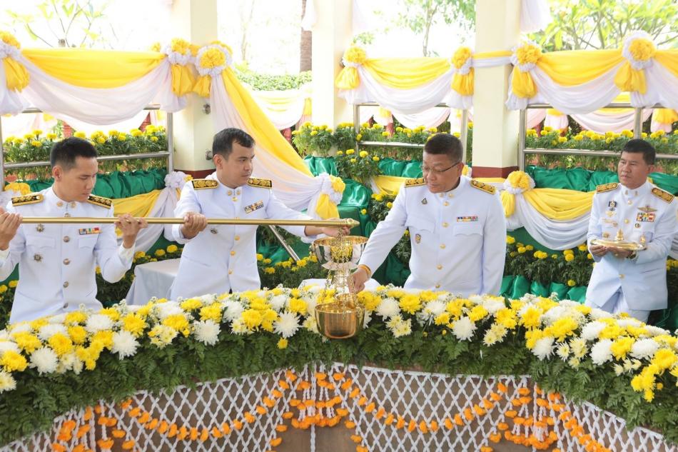 บ่อน้ำศักดิ์สิทธิ์ (14 ภาพ)